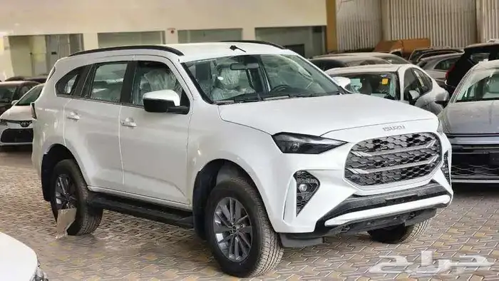 ايسوزو 2025 جيب MUX فل كامل ديزل دبل كاش وتقسيط 10