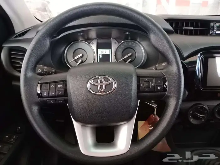 وارد اليحيى هايلكس غمارتين بنزين جير عادي بدون دبل طيس 2025 8