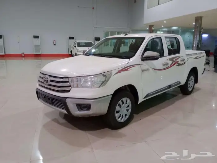 وارد اليحيى هايلكس غمارتين بنزين جير عادي بدون دبل طيس 2025 1