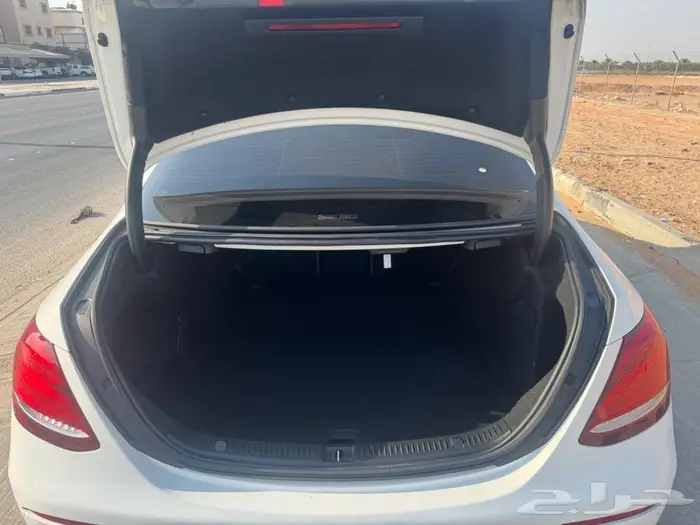 مرسيدس E300 exclusive 2020 4