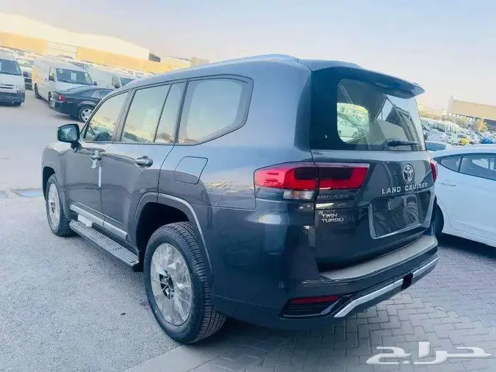 GXR لاند كروزر L5 2024 الساير كاش و بنوك 4