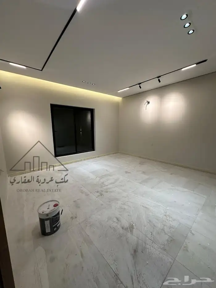للبيع فيلا روف ارضي تمليك حي الاخضر 7