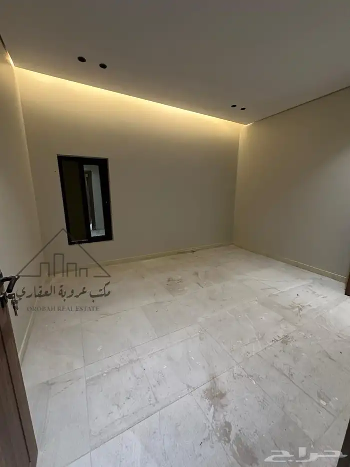 للبيع فيلا روف ارضي تمليك حي الاخضر 3
