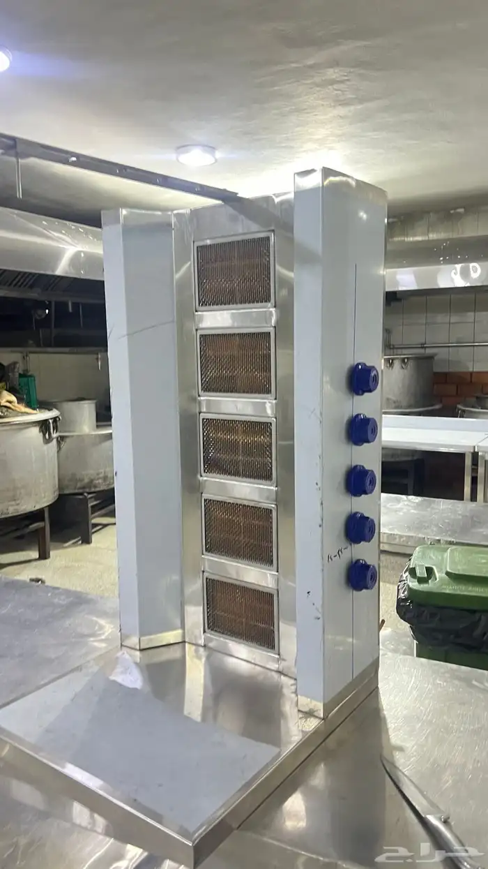 تجهيز وتمديد الدكت مطابخ الاعاشة والستانلس ستيل 18