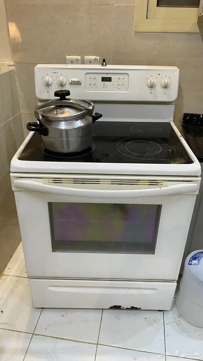 فرن كهرب جيبسون وطاوله طعام 1