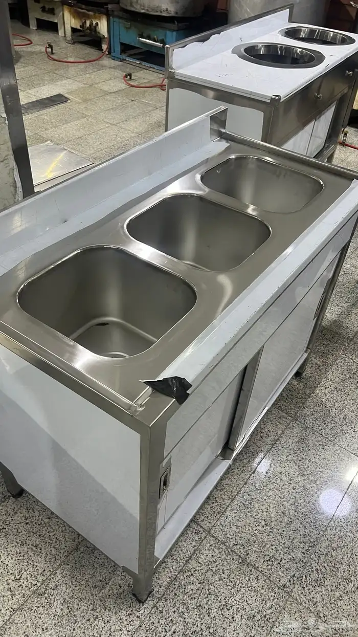 تجهيز وتمديد الدكت مطابخ الاعاشة والستانلس ستيل 17