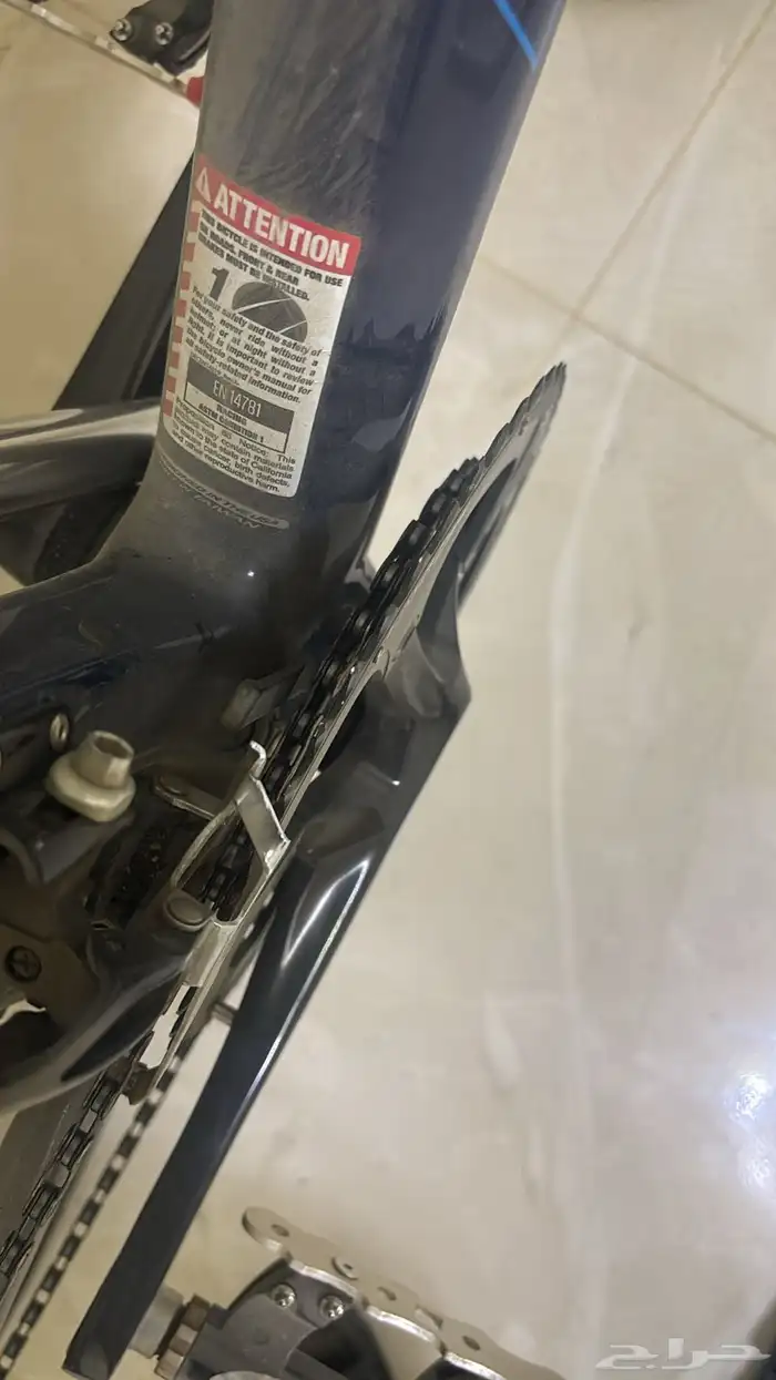 للبيع سيكل سباق ألياف الكربون ماركة فوجي اوفال سيكل رامبو 4
