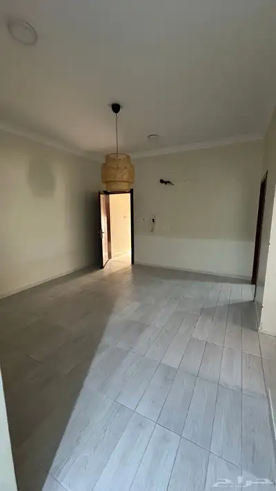 للايجار شقتين بحي الهدى 1