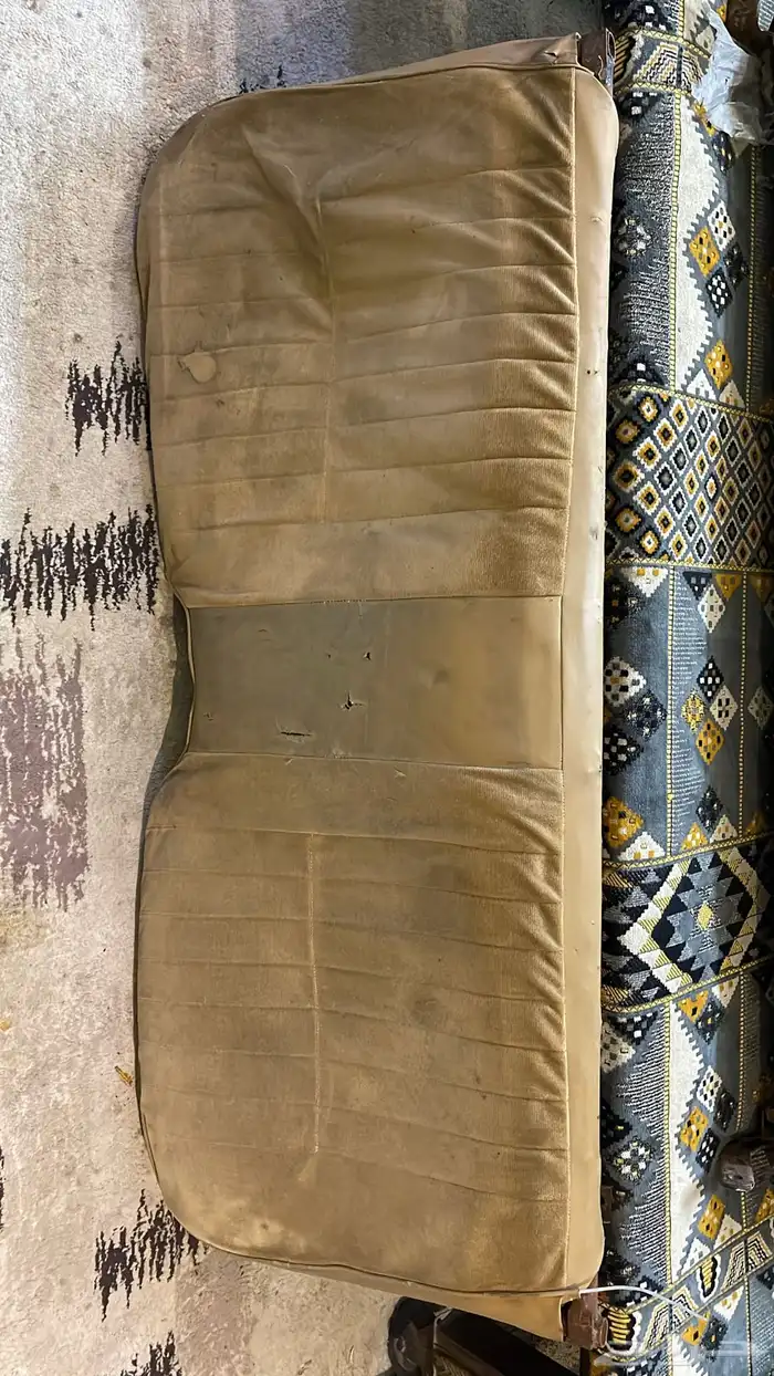 مرتبه ددسن موديل 80 - 85 اللون بيج 0