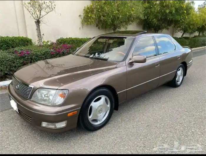 للبيع لكزس LS400 8