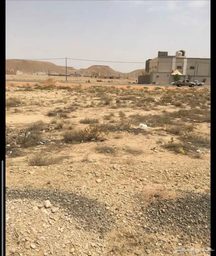 للبيع ارض تجارية 0
