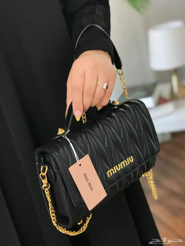 شنط تقليد ماركه هاي كواليتي مع الملحقات 38