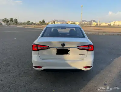 ام جي 5 2023 نظيفة 6