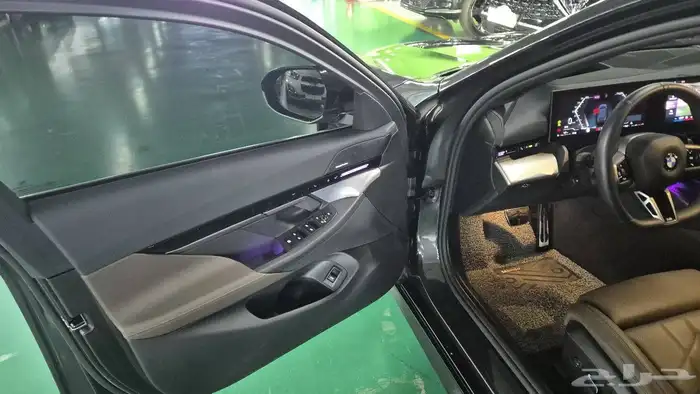 BMW 520i M Sports 2024 الفئة الخامسة 8