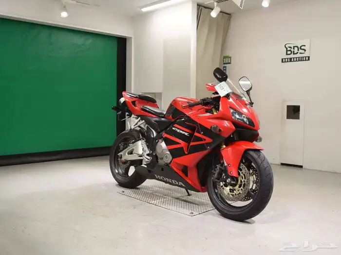 هوندا CBR 600 موديل 2006   نظيف جدا 2