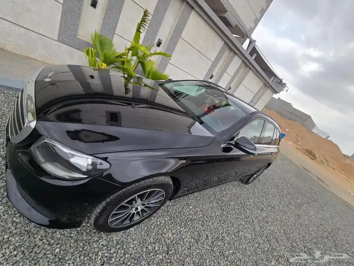 مرسيدس بنز استيشن خليجي وارد القرقاش 8