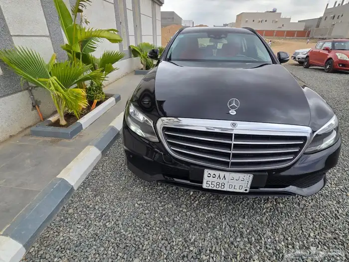 مرسيدس بنز استيشن خليجي وارد القرقاش 0