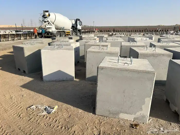بيع تأجير حواجز تنظيم تنظيمية كونتينر حشود اسوار شبوك امنية 23