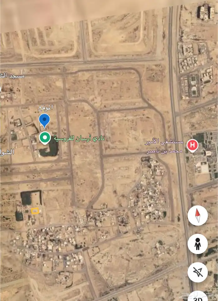 حوش للإيجار الشهر اوالسنوي الموقع الشواجره متوفر كهربا وماء 0