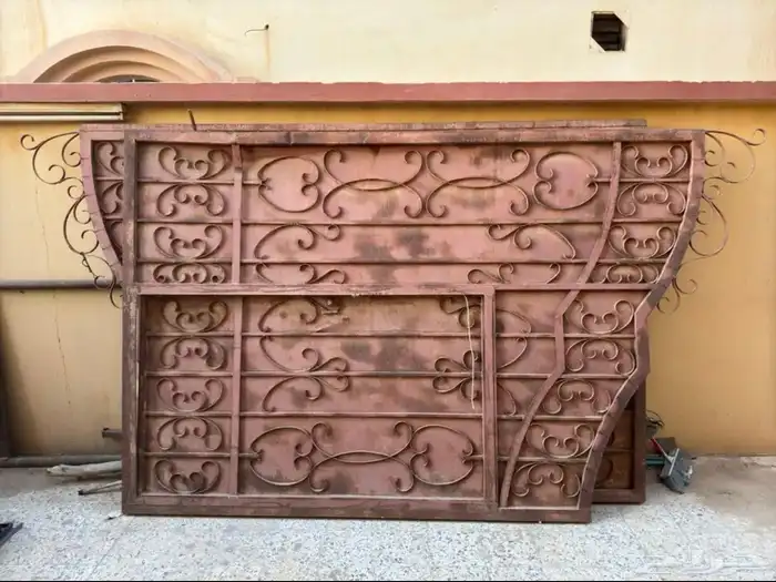 للبيع باب كراج يدوي 2