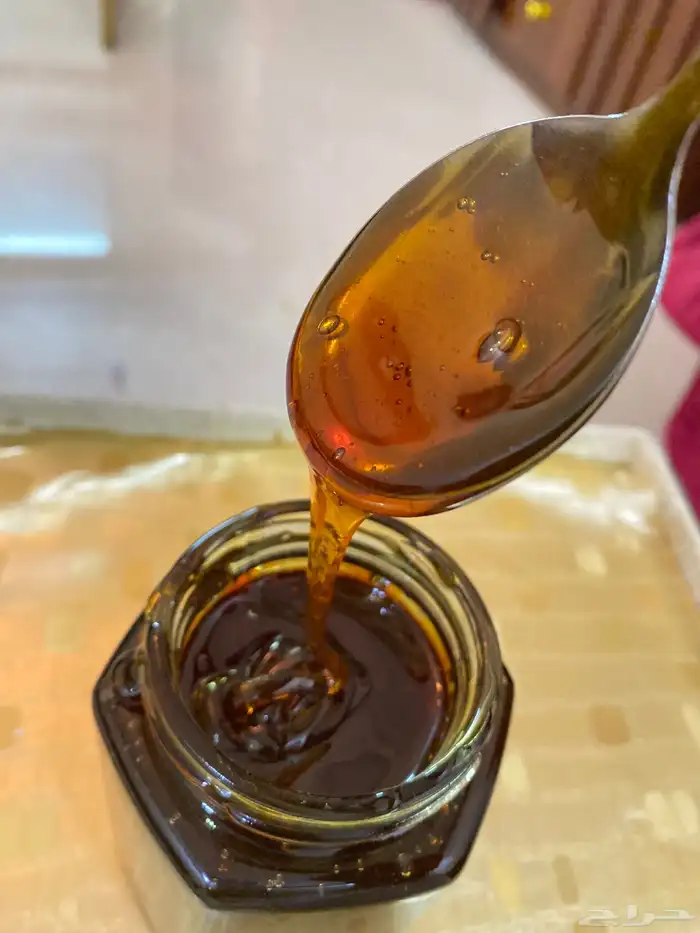السلام عليكم يوجد لدينا عسل طبيعي عسل طلح الكيلو 260 ونص 130 0