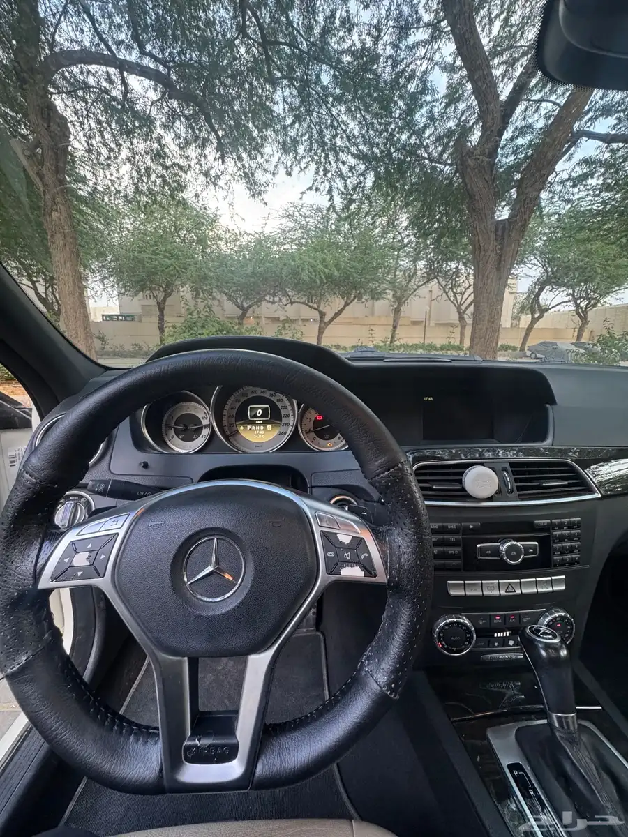 مرسيدس 2012 AMG 1