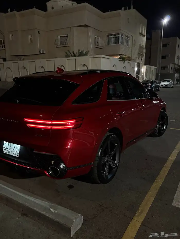 جيب جينسس GV70 رويال سبورت موديل 22 مخزن شبه جديد 10