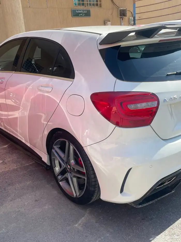 Mercedes A45 AMG 1