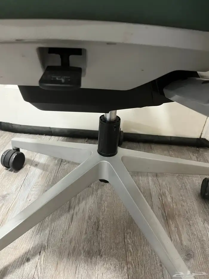 كرسي ستيل كيس steelcase amia الامريكي سعر البيع 300 ريال 3
