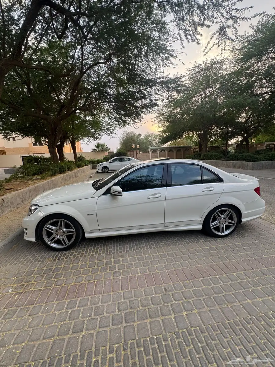 مرسيدس 2012 AMG 5