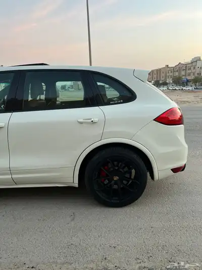 بورش كاين 8V تنفس طبيعي 9