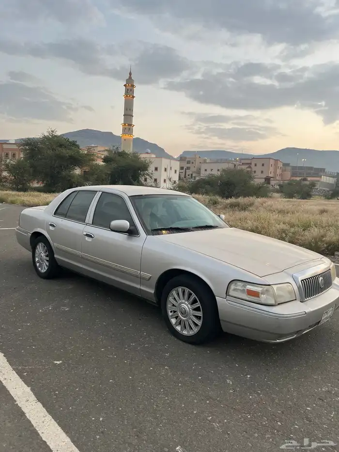 فورد ماركيز 2009 للبدل بسيارة عائلية 6