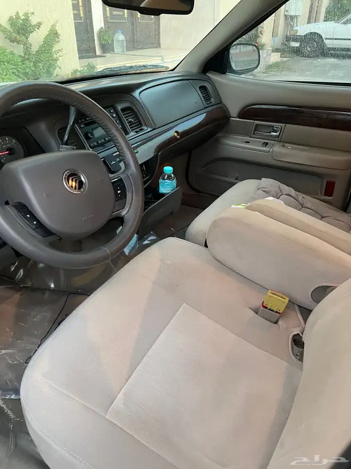 فورد ماركيز 2009 للبدل بسيارة عائلية 1