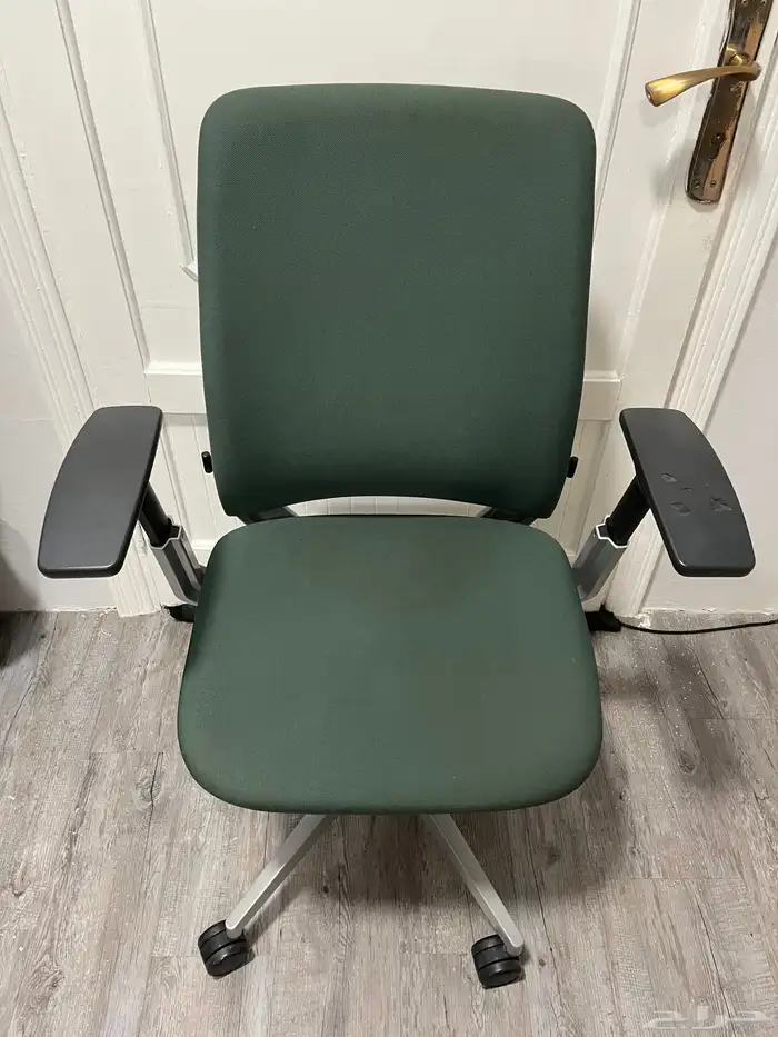 كرسي ستيل كيس steelcase amia الامريكي سعر البيع 300 ريال 0