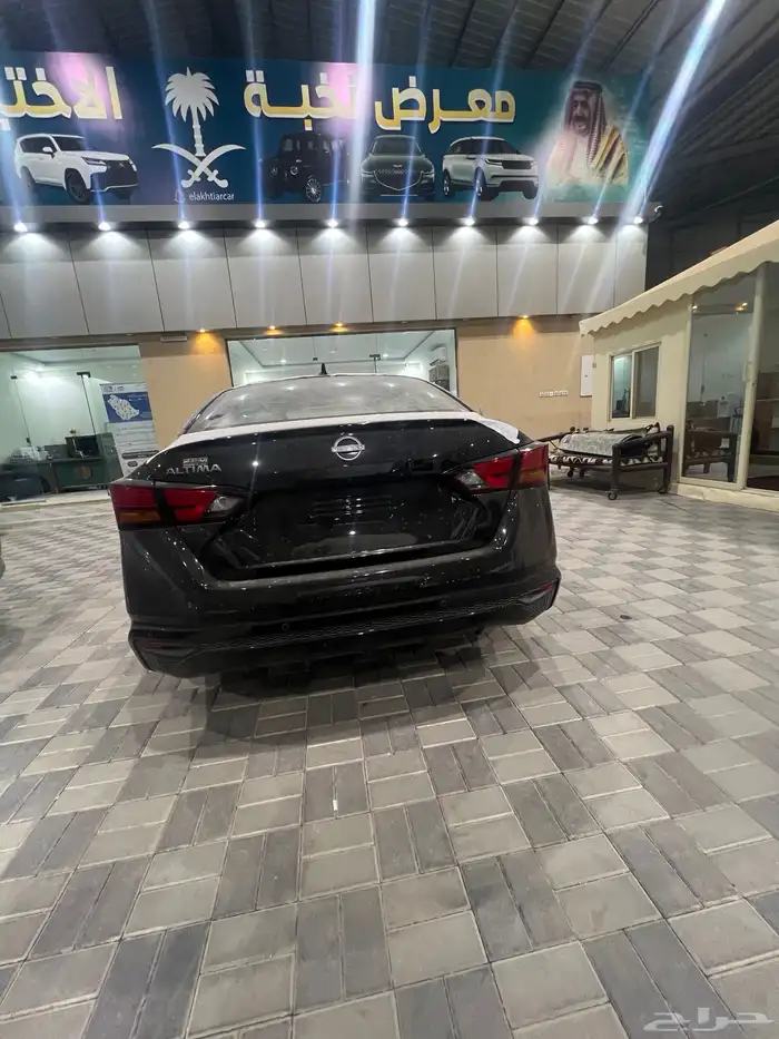 نيسان التيما s استندر 2025 5