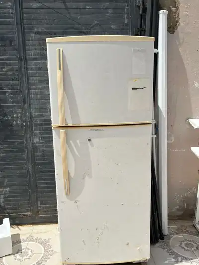 ثلاجه للبيع 0