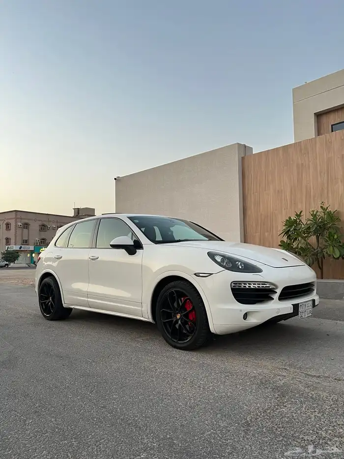 بورش كاين 8V تنفس طبيعي 4