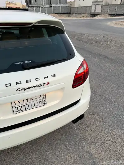 بورش كاين 8V تنفس طبيعي 12