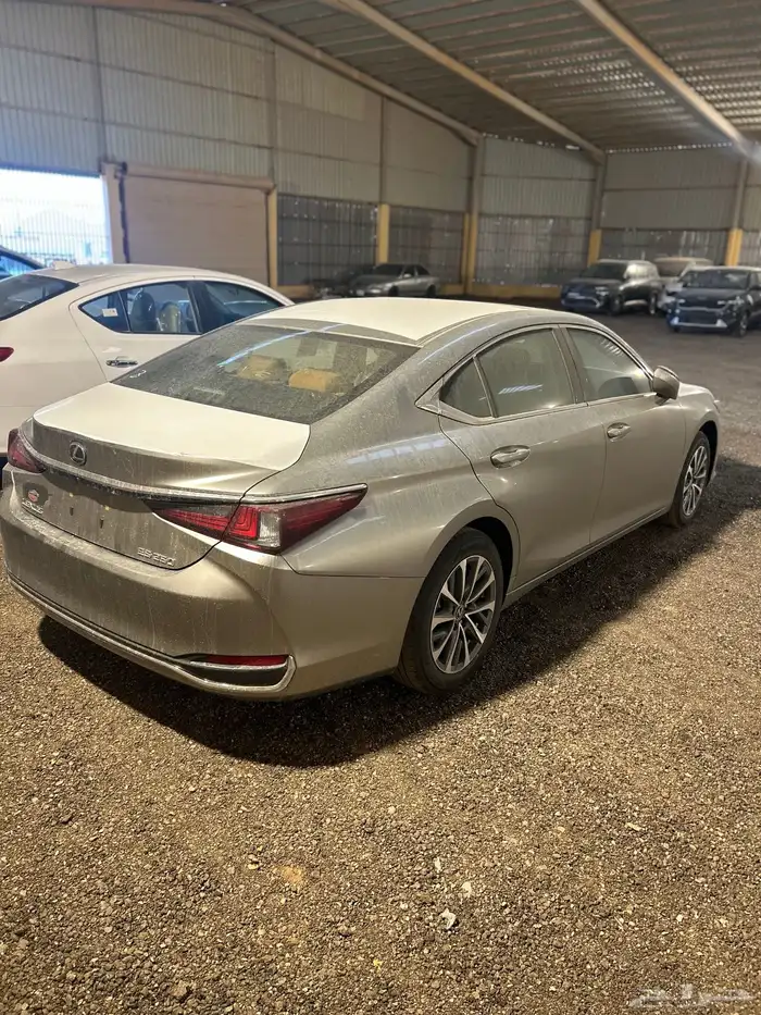 لكزس 250 AA سعودي 7