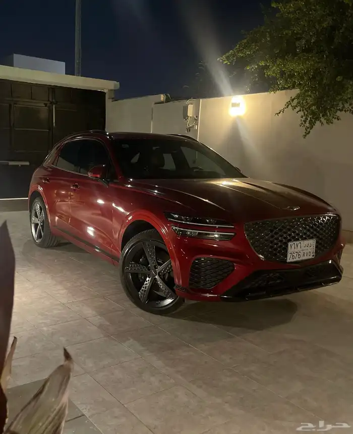 جيب جينسس GV70 رويال سبورت موديل 22 مخزن شبه جديد 1
