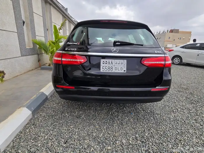 مرسيدس بنز استيشن خليجي وارد القرقاش 72