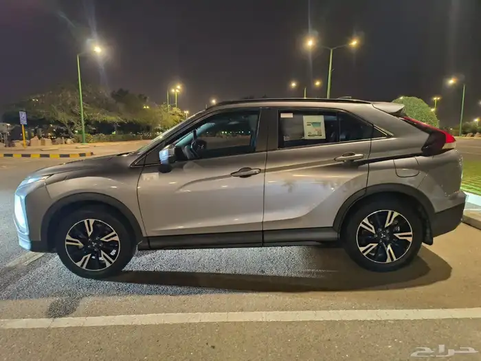 ميتسوبيشي اكليبس كروس Mitsubishi Eclipse Cross 2022 4