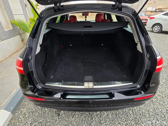 مرسيدس بنز استيشن خليجي وارد القرقاش 86