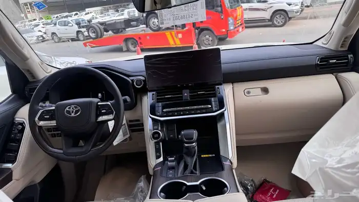 لاندكروزر - GXR-S - بنزين - سعودي - 2025 5
