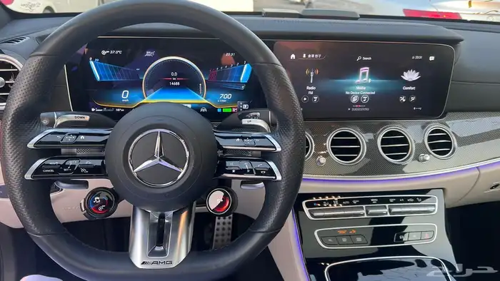 مرسيدس E53AMG موديل 2022 عداد 14 000 كم 22