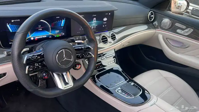 مرسيدس E53AMG موديل 2022 عداد 14 000 كم 8