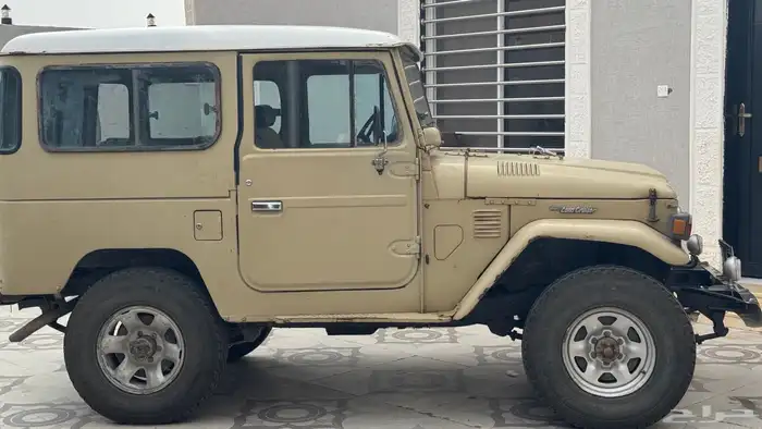 جيب ربع 82 0