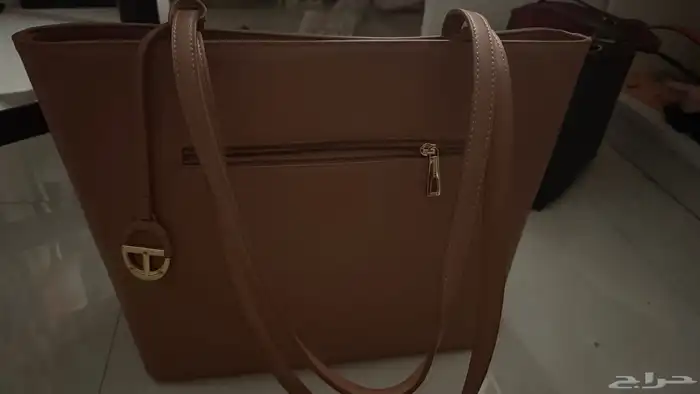 شنطة كتف كبيرة للجامعه 1
