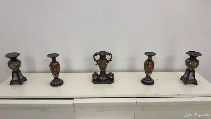 تحف ونثريات بورسلان أثريه وجماليه وبالاضافه إلى مبخره 0