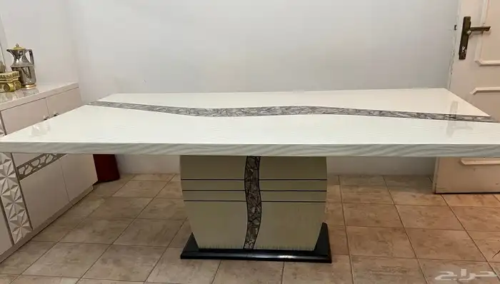 طاولة طعام و بوفيه 2